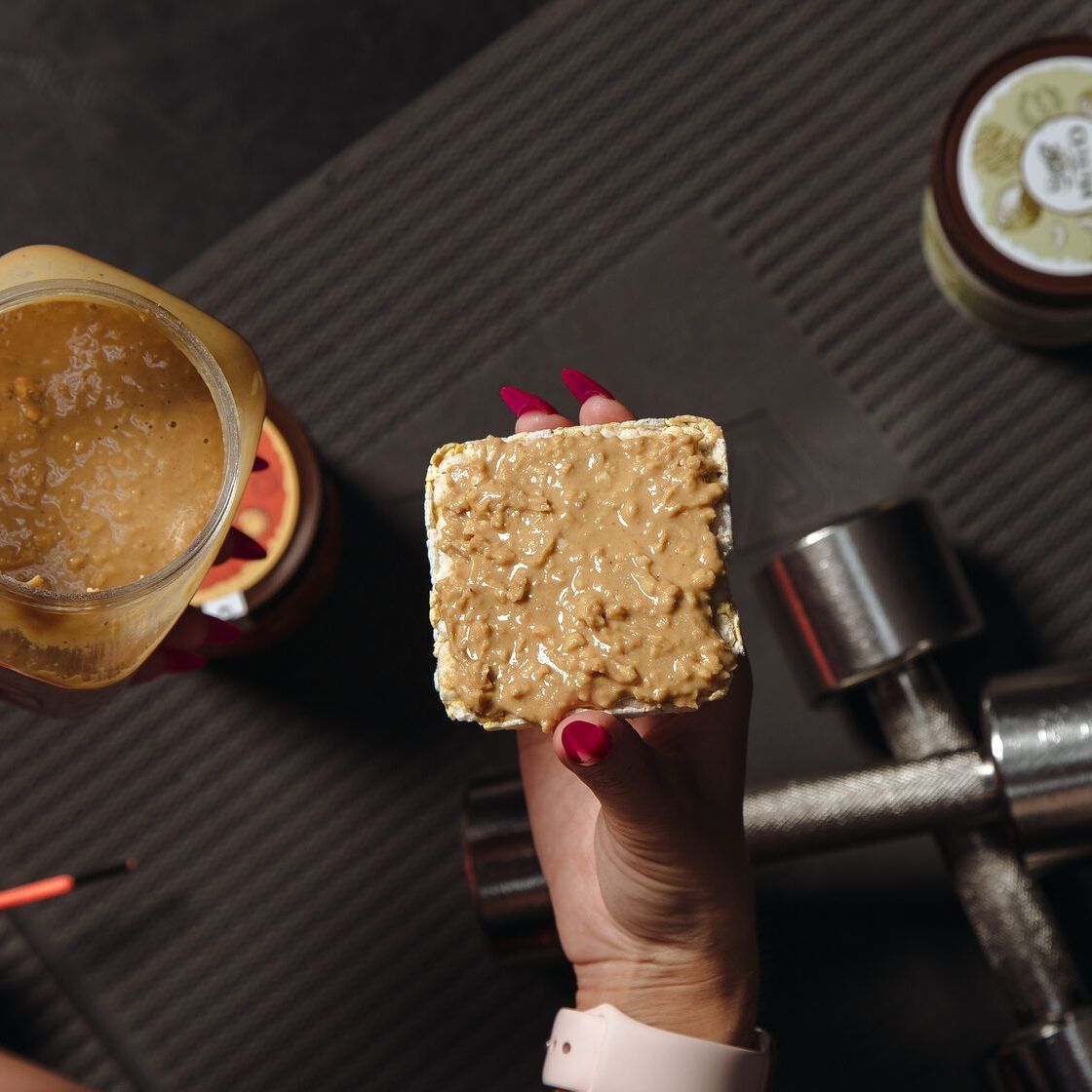 Купить оптом натуральные ореховые пасты и батончики от производителя NUTCO